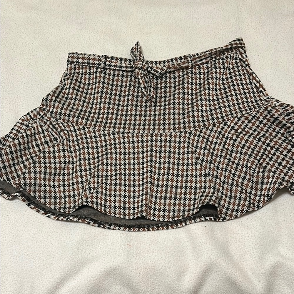 SO Black and White Bubble Mini Skirt with Tie Front